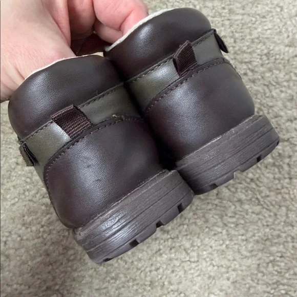 EUC. Size 7 Osh Kosh Toddler Shoes - Picture 8 of 9
